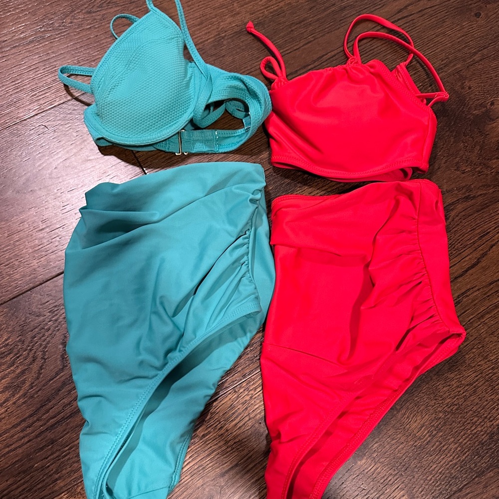 2 maternity swim suits old navy size small